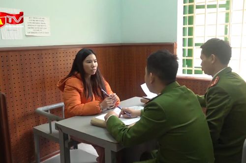 Nữ cán bộ xã 'ăn chặn' hơn 300 triệu đồng tiền lương và phụ cấp của các lực lượng bán chuyên trách