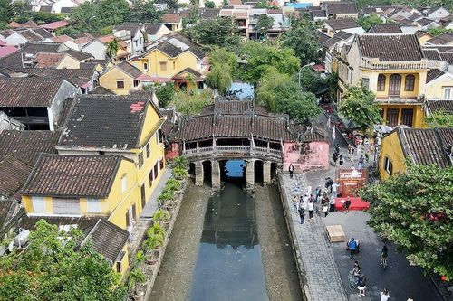 Còn đó câu chuyện trùng tu