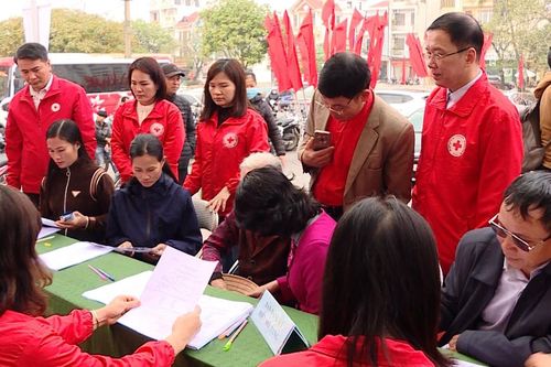 Giác mạc cho đi, ánh sáng trở lại