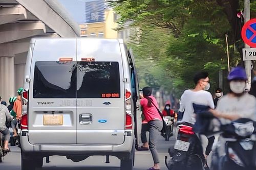 Sở GTVT Hà Nội: Thắt chặt quản lý xe hợp đồng, du lịch