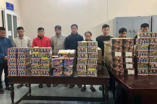 Hà Tĩnh: Triệt phá hai đường dây buôn bán, tàng trữ hơn 324kg pháo nổ