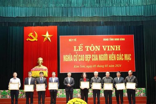Hơn 30.000 người mù cần được thực hiện phẫu thuật ghép giác mạc