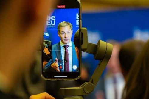 Phong cách Bỉ trên 'ghế nóng' EU
