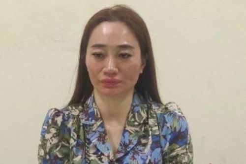 Cô đồng 'đúng nhận, sai cãi' ở Hải Dương tiếp tục bị khởi tố
