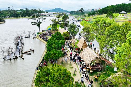 Phát triển du lịch Lâm Đồng trở thành 'Thiên đường xanh'