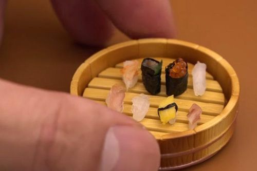 Bí mật của miếng sushi nhỏ bằng hạt gạo nổi tiếng khắp thế giới