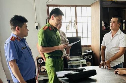 Lừa đảo chiếm đoạt gần 1 tỉ đồng của bạn hàng