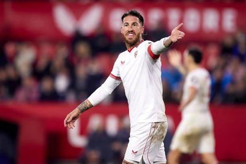 Sergio Ramos phát cáu, mắng luôn các CĐV Sevilla