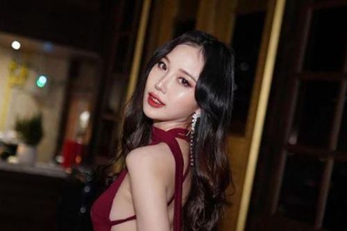 Ngất ngây trước nhan sắc của hot girl tỷ phú được mệnh danh là 'thần tiên tỷ tỷ', idol của loạt thanh niên Thái