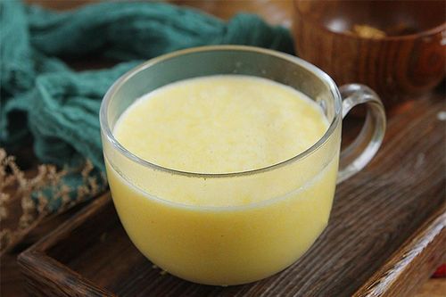 Thêm 1 loại nguyên liệu nhà nào cũng có này thì món sữa ngô quen thuộc sẽ muôn phần ngon hơn