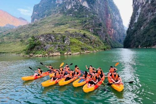 5 địa điểm du lịch nội địa và 5 điểm đến quốc tế theo xu hướng cho du khách Việt năm 2024