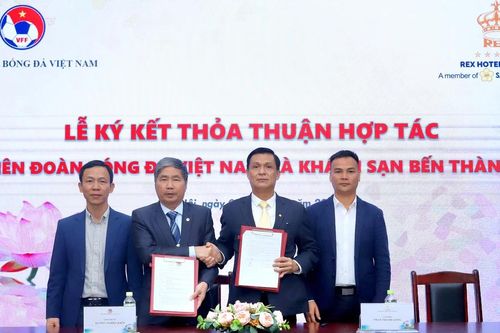 Rex Hotel Saigon hợp tác Liên đoàn Bóng đá Việt Nam