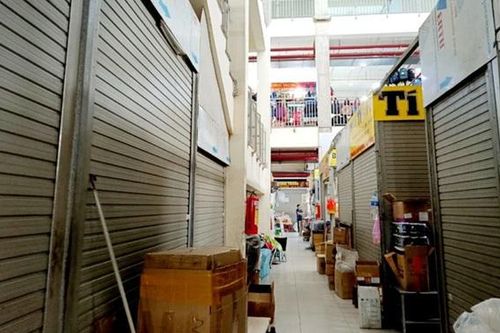 Ế ẩm hàng Tết, tiểu thương Nha Trang tìm cách lên sàn thương mại điện tử