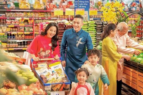Saigon Co.op tung MV ca nhạc Tết 'Bên trong chiếc ôm'