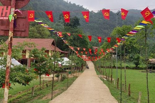 Phát huy giá trị di sản văn hóa gắn với phát triển du lịch