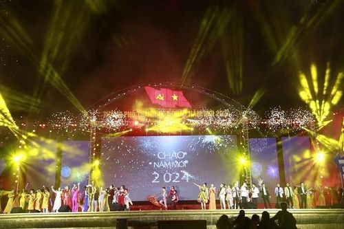 'Khởi động' năm mới, du lịch nhiều tỉnh Bắc Trung Bộ 'ghi điểm'