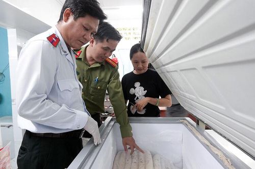 Kiểm tra chất lượng, an toàn thực phẩm Tết Nguyên đán Giáp Thìn