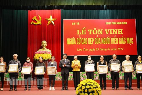 Tôn vinh nghĩa cử cao đẹp của người hiến giác mạc