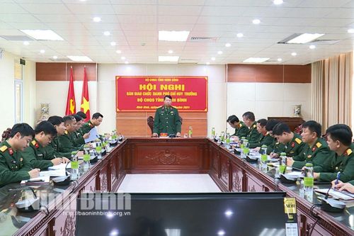 Bàn giao chức danh Phó Chỉ huy trưởng Bộ CHQS tỉnh