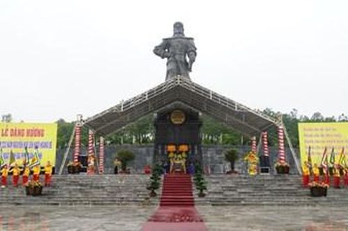 Núi Bân & lễ hội Quang Trung tại Huế