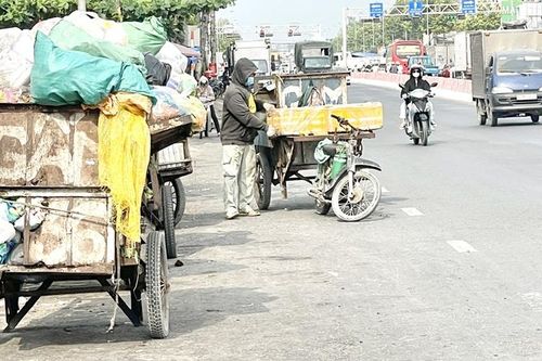 Cần Thơ: Người dân để rác đúng nơi quy định, vì thành phố xanh, sạch, đẹp và an toàn