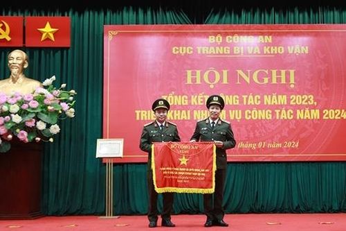 Tiếp tục tăng cường công tác quản lý Nhà nước về trang bị và kho vận CAND