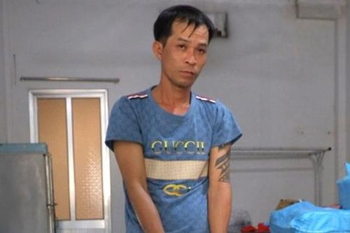 Đối tượng mang tiền án giết người cầm đầu nhóm vận chuyển pháo lậu