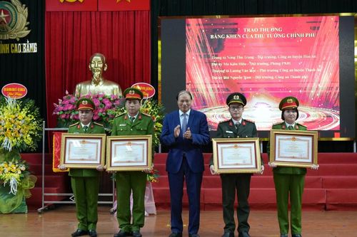 Công an tỉnh triển khai nhiệm vụ năm 2024 và phát động phong trào thi đua 'Vì an ninh Tổ quốc'