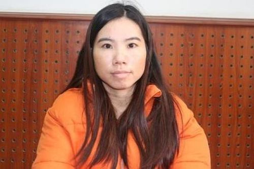 Tạm giữ nữ cán bộ xã 'ăn chặn' tiền phụ cấp