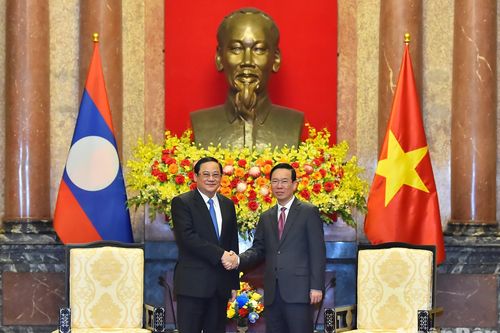 Chủ tịch nước Võ Văn Thưởng tiếp Thủ tướng nước Cộng hòa Dân chủ Nhân dân Lào Sonexay Siphandone