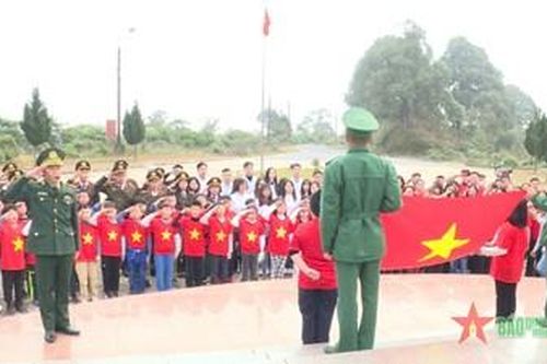 Thiết thực hướng về vùng cao biên giới Sơn La