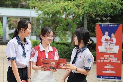 Hàng ngàn học bổng 100% chờ tân sinh viên