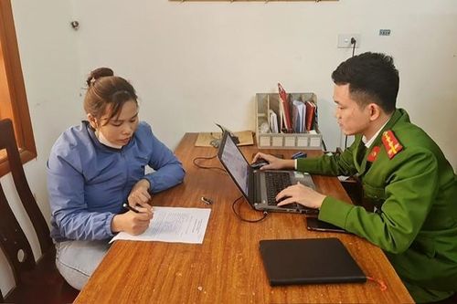 Vướng nợ nần, nữ quái đi cướp tiệm vàng ở Nghệ An