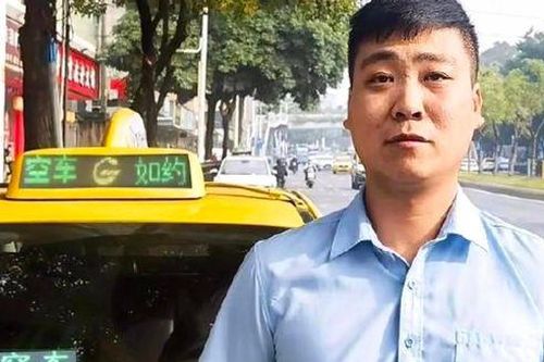 Tài xế trả lại hơn nửa tỷ đồng cho khách nữ say rượu chuyển khoản nhầm
