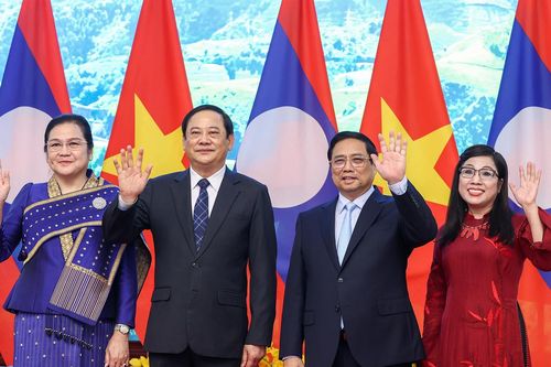 Thủ tướng Phạm Minh Chính chủ trì lễ đón Thủ tướng Lào