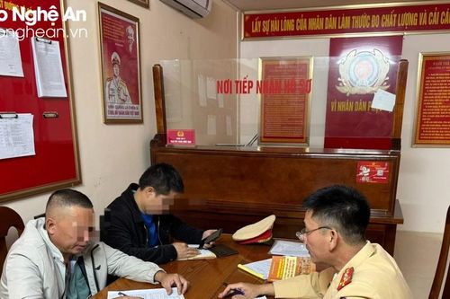 Kịp thời xác minh tài xế xe HOWO vượt sai quy định trên đường N5, đối đầu các phương tiện khác