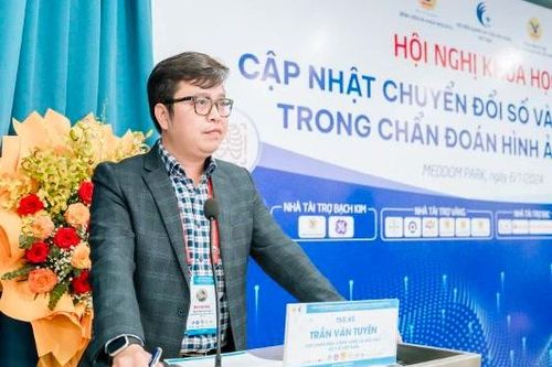 Đẩy mạnh 6 định hướng Chuyển đổi Số toàn diện của ngành y tế