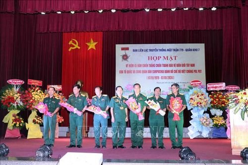 Ngời sáng truyền thống người lính tình nguyện Mặt trận 779 - Quân khu 7