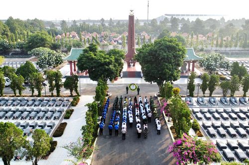 Nỗi sầu vương vấn một đời khôn nguôi