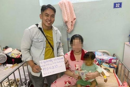Không đợi giàu mới làm từ thiện