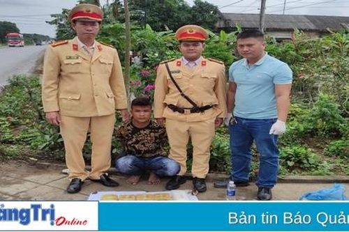 Bắt nam thanh niên người Lào vận chuyển trái phép 24.000 viên ma túy tổng hợp
