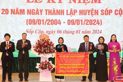 Lễ kỷ niệm 20 năm Ngày thành lập huyện Sốp Cộp