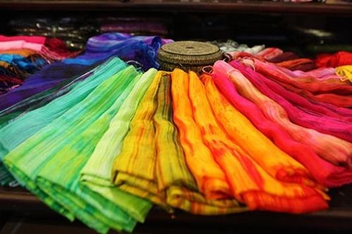 Lụa Vạn Phúc sống mãi với thời gian