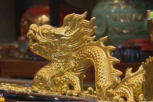 Khát vọng Việt Nam trong tác phẩm gốm chào Tết