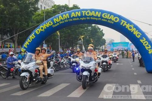 TPHCM: Ra quân thực hiện Năm An toàn giao thông 2024