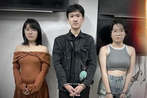 Bắt nhóm 'sugar baby' tổ chức đánh, cướp tiền của 'sugar daddy' chuyên lừa tình