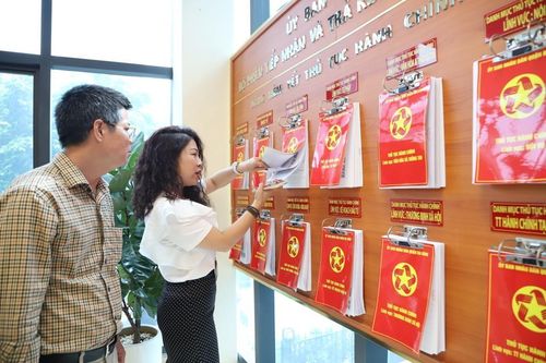 Nhân rộng mô hình giải quyết thủ tục hành chính 'phi địa giới' ở Hà Nội