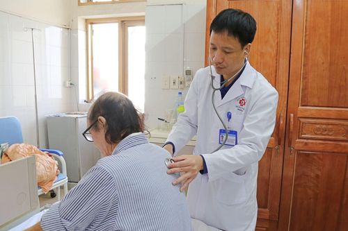Người đàn ông phát hiện bị ung thư nhờ 2 triệu chứng quen thuộc