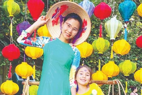 Người mở chợ Việt ở Bỉ