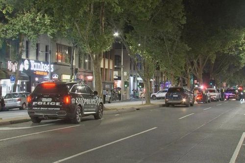 Bắt người đàn ông thực hiện nhiều vụ tấn công bằng dao tại Melbourne